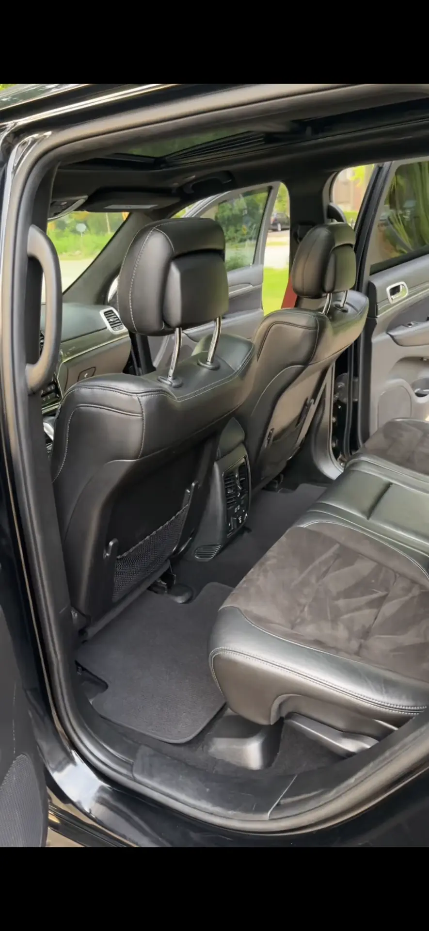 Jeep Grand Cherokee back seats after